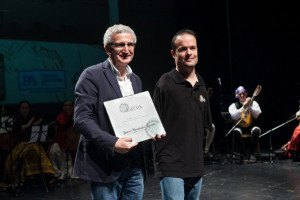 Entrega del premio de la Fundación Lacus a De los Pies a la cabeza